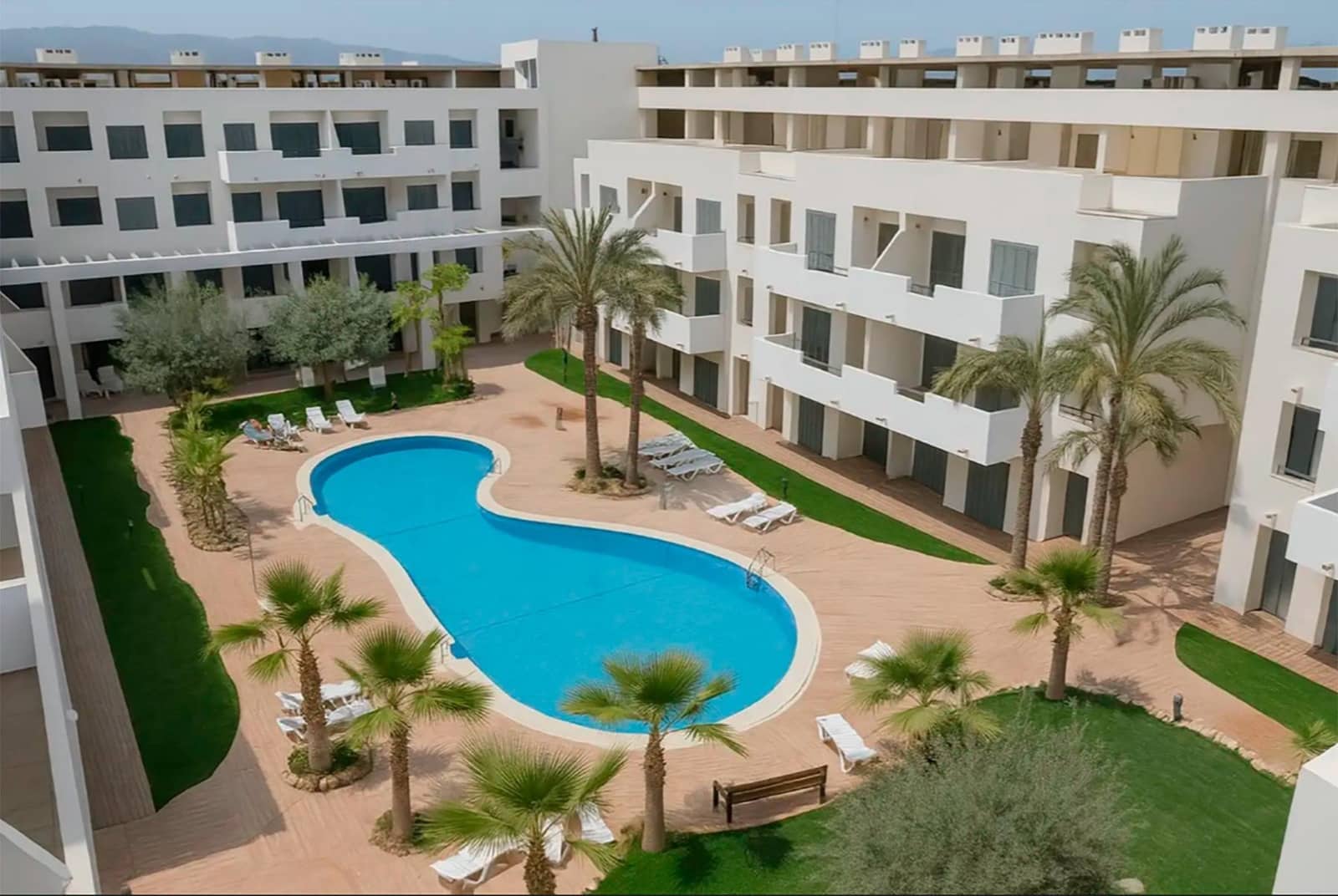 Apartamento de 2 habitaciones en Puerto del Rey en venta con piscina garaje - 160.000 € (Ref: 9614075)