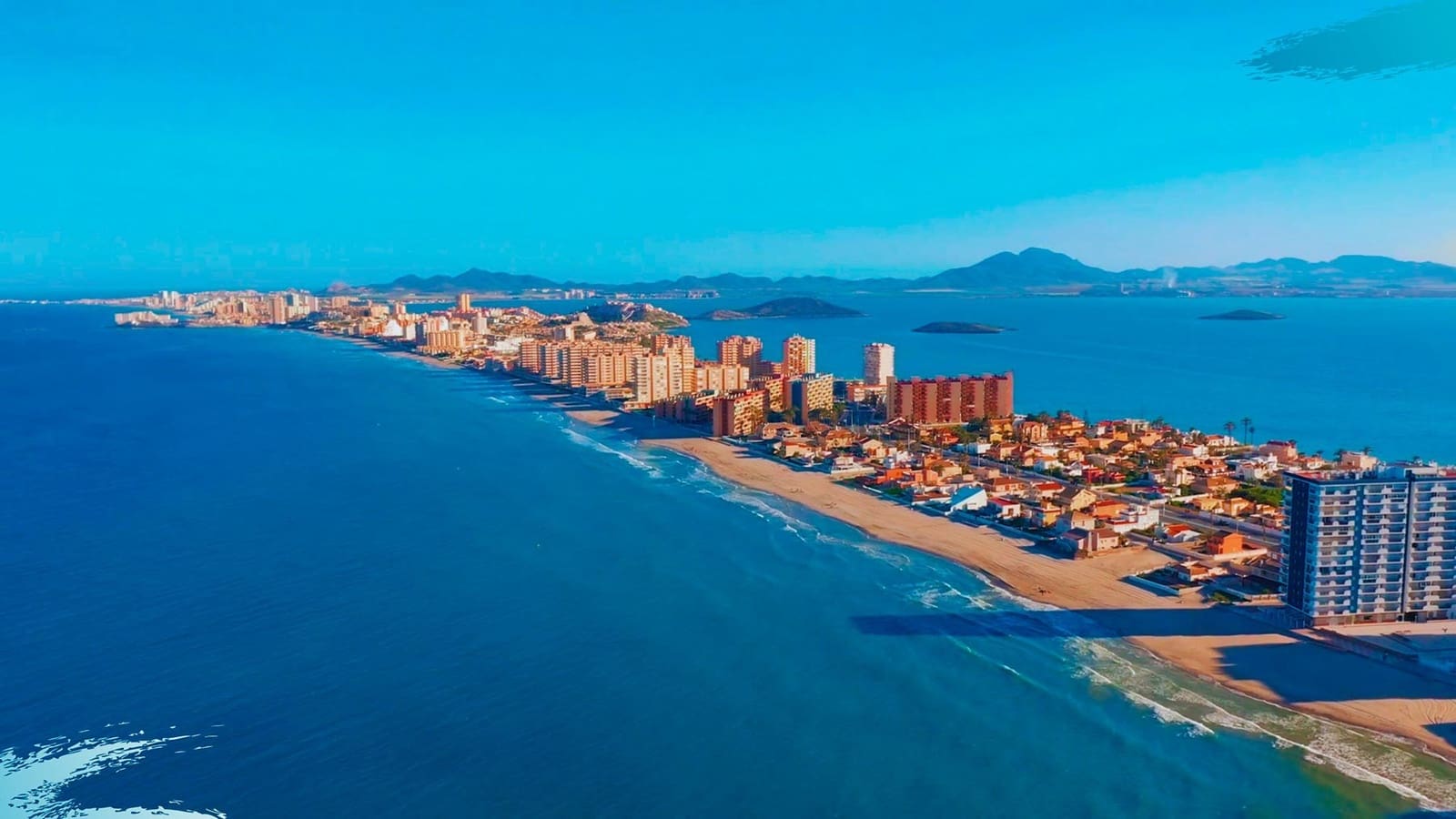 2 chambre Appartement à vendre à La Manga del Mar Menor avec piscine - 220 600 € (Ref: 9622934)