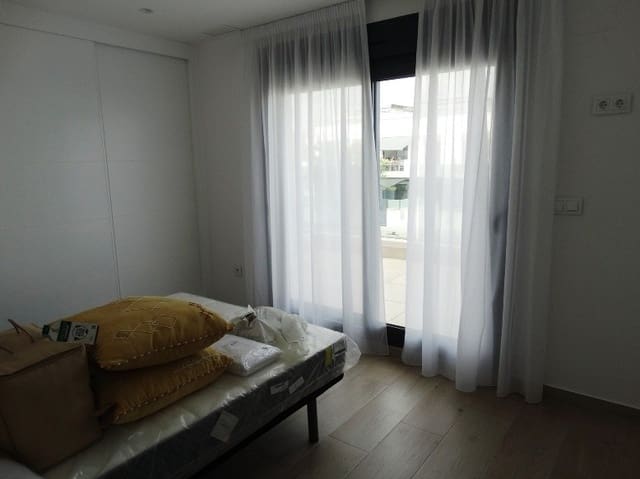 3 sypialnia Willa na sprzedaż w Pilar de la Horadada ciudad, Pilar de la Horadada z basenem garażem - 425 900 € (Ref: 9685228)