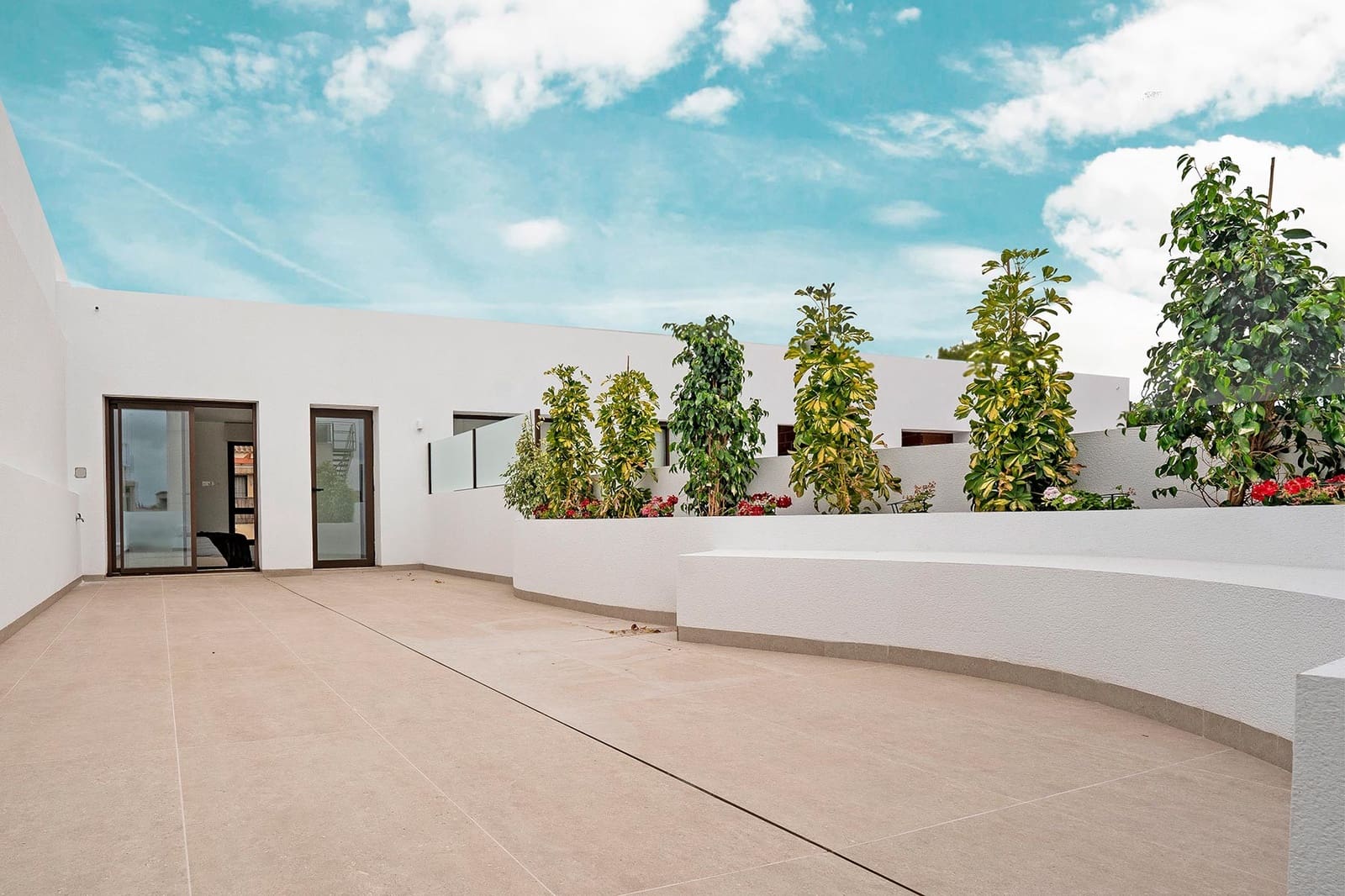 3 bedroom Villa for sale in Heredades with pool garage - € 465,000 (Ref: 9733389)