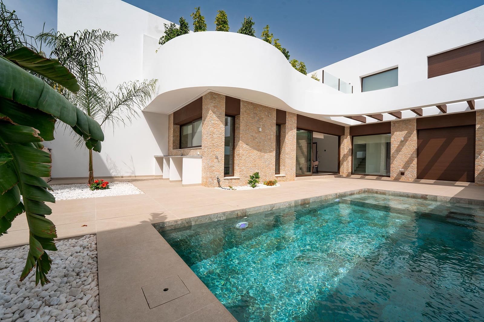 3 bedroom Villa for sale in Heredades with pool garage - € 465,000 (Ref: 9733389)