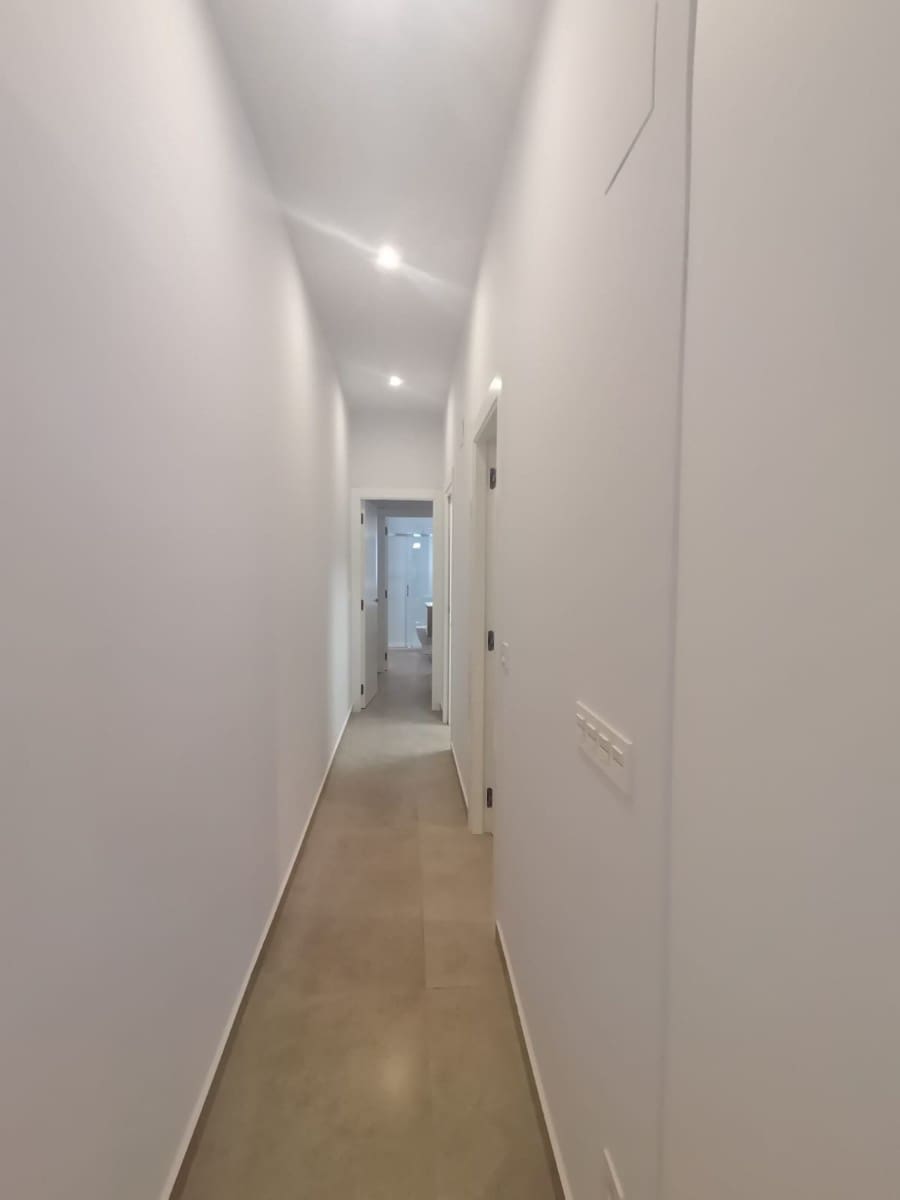 2 quarto Apartamento para venda em Torrevieja com piscina - 249 000 € (Ref: 9739253)