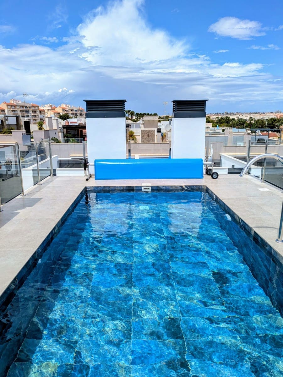 2 quarto Apartamento para venda em Torrevieja com piscina - 249 000 € (Ref: 9739253)