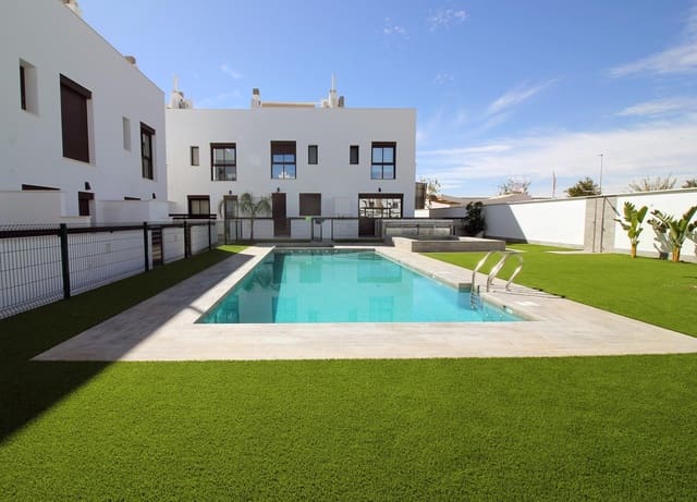 4 sovrum Villa till salu i Pilar de la Horadada ciudad, Pilar de la Horadada med pool garage - 384 900 € (Ref: 9763481)