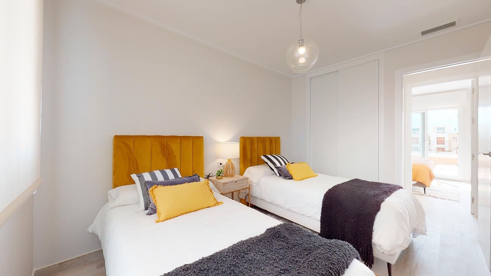 3 soveværelse Villa til salg i Pilar de la Horadada med swimmingpool garage - € 304.900 (Ref: 9779143)