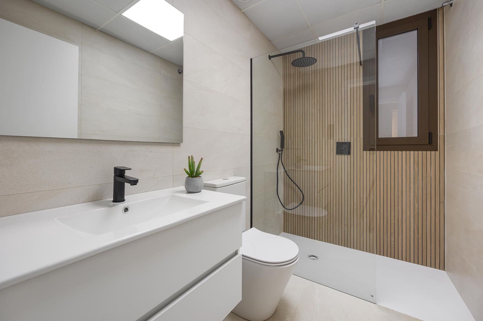 3 sypialnia Apartament na sprzedaż w Los Alcazares z basenem garażem - 390 000 € (Ref: 9781100)