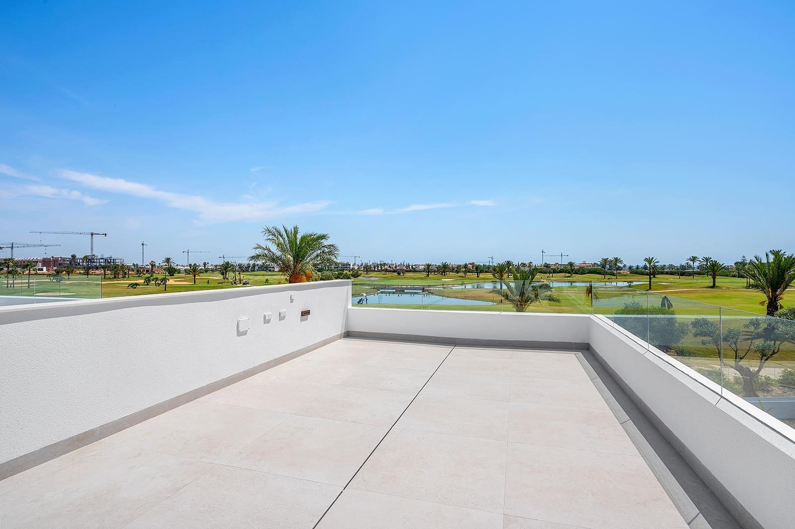 3 chambre Villa/Maison à vendre à Los Alcazares avec piscine garage - 565 000 € (Ref: 9789616)