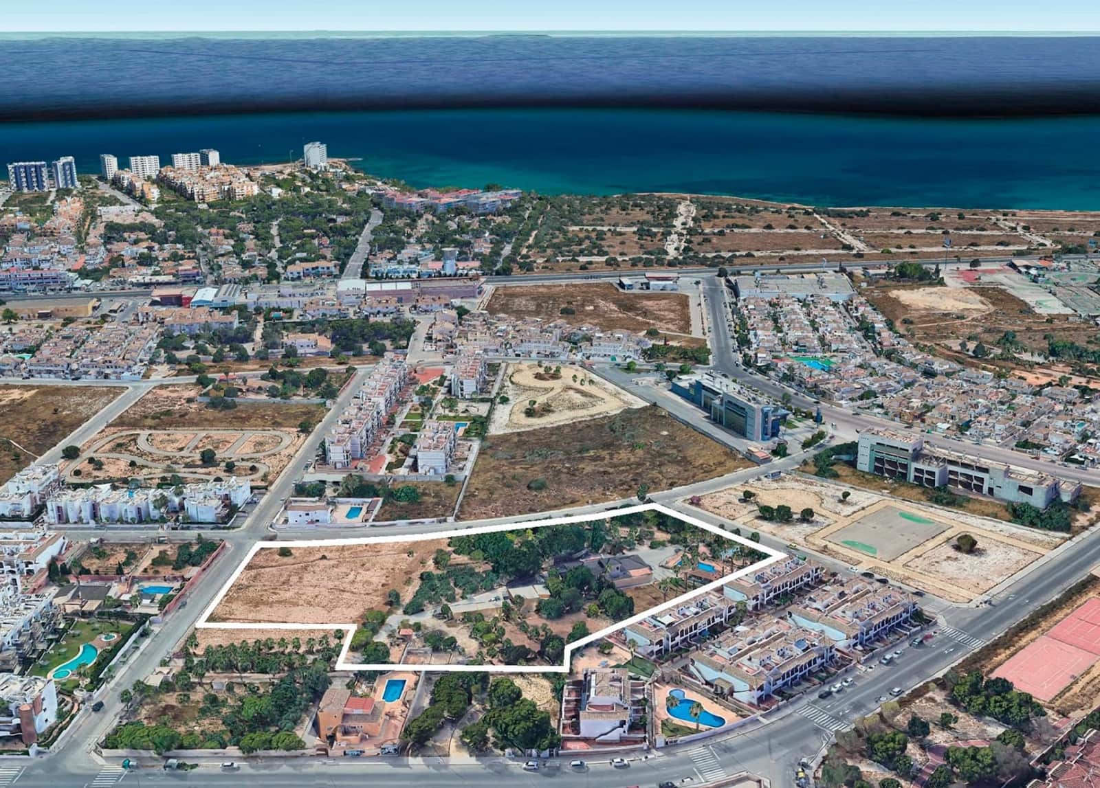 3 chambre Bungalow à vendre à Orihuela Costa avec piscine garage - 430 000 € (Ref: 9844643)