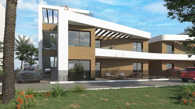 3 chambre Bungalow à vendre à Punta Prima, Orihuela avec piscine garage - 430 000 € (Ref: 9844643)
