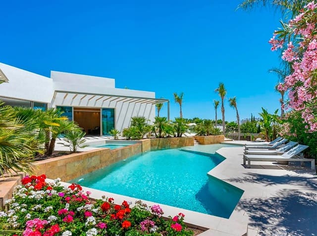 3 soveværelse Villa til salg i Las Colinas Golf, Orihuela med swimmingpool garage - € 2.450.000 (Ref: 9888363)