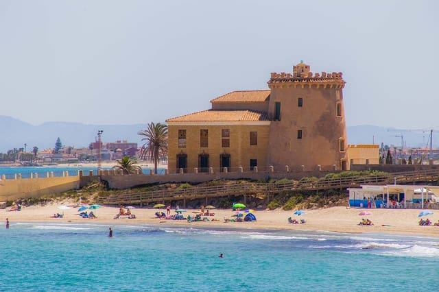 2 Zimmer Apartment zu verkaufen in Mil Palmeras, Pilar de la Horadada mit Pool Garage - 365.000 € (Ref: 9913758)