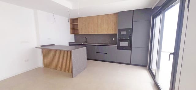 3 makuuhuone Huvila myytävänä paikassa Condado de Alhama, Alhama de Murcia mukana uima-altaan 
autotalli - 369 900 € (Ref: 9950339)
