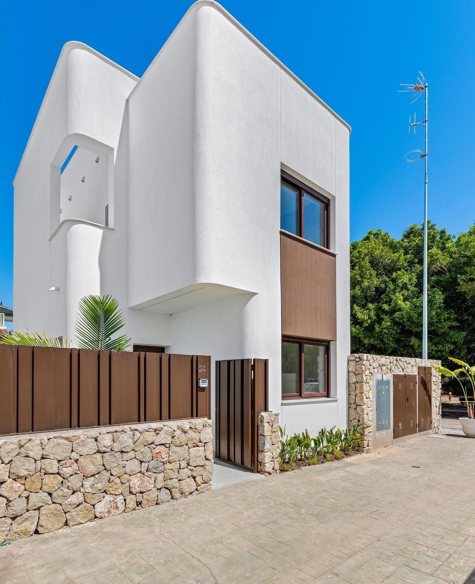 4 quarto Moradia para venda em Pilar de la Horadada com piscina garagem - 729 900 € (Ref: 9953221)