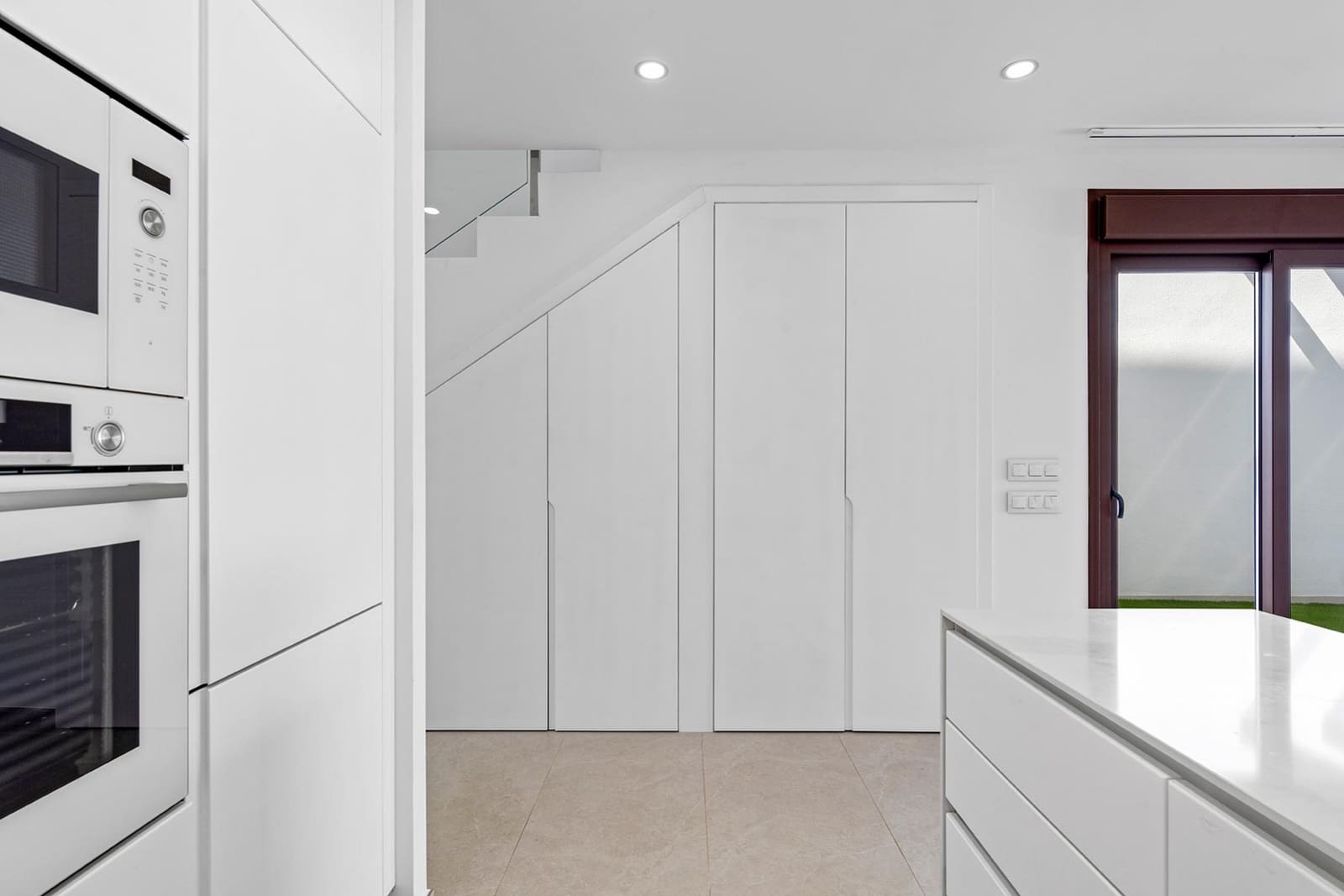 4 quarto Moradia para venda em Pilar de la Horadada com piscina garagem - 729 900 € (Ref: 9953221)