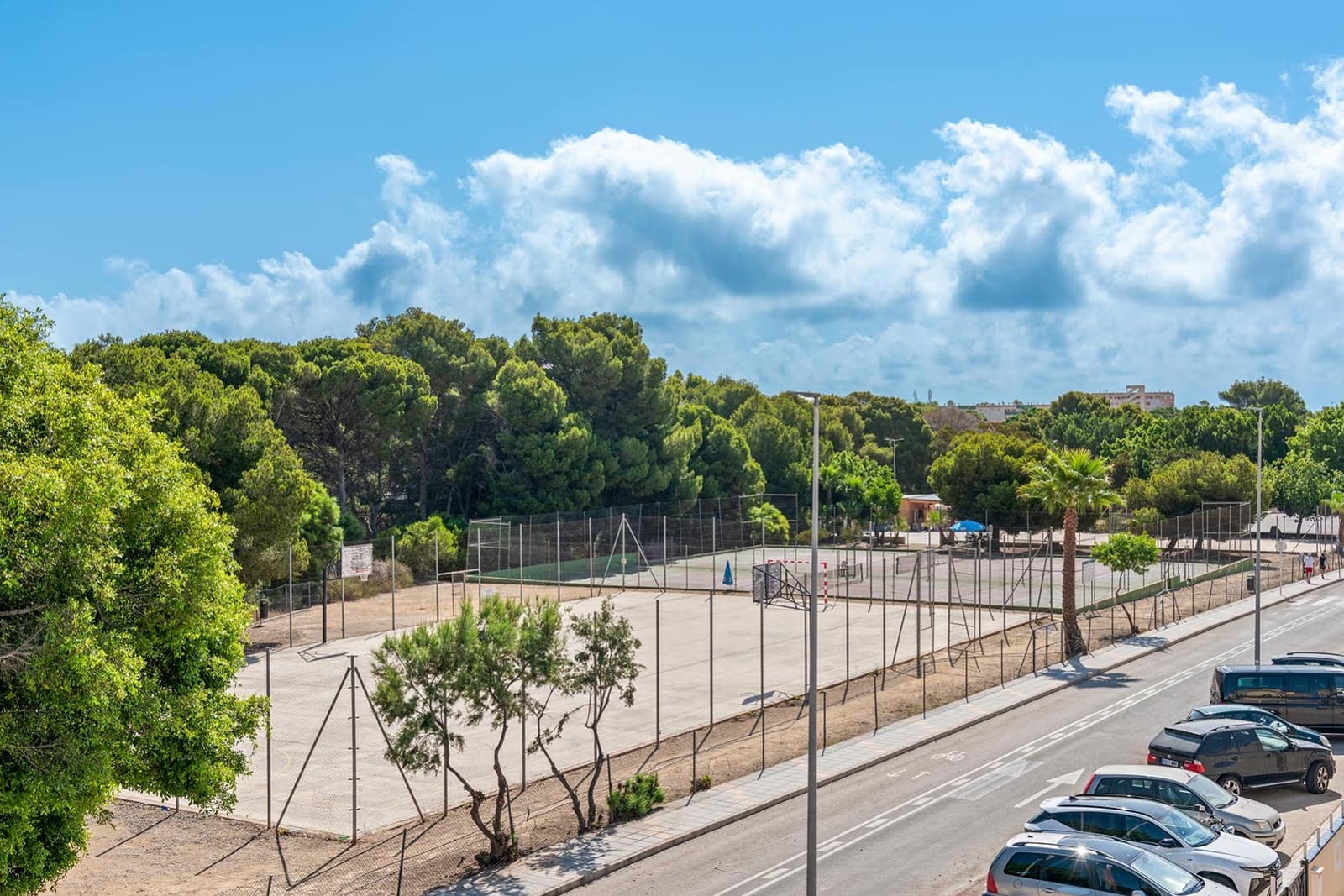 4 quarto Moradia para venda em Pilar de la Horadada com piscina garagem - 729 900 € (Ref: 9953221)