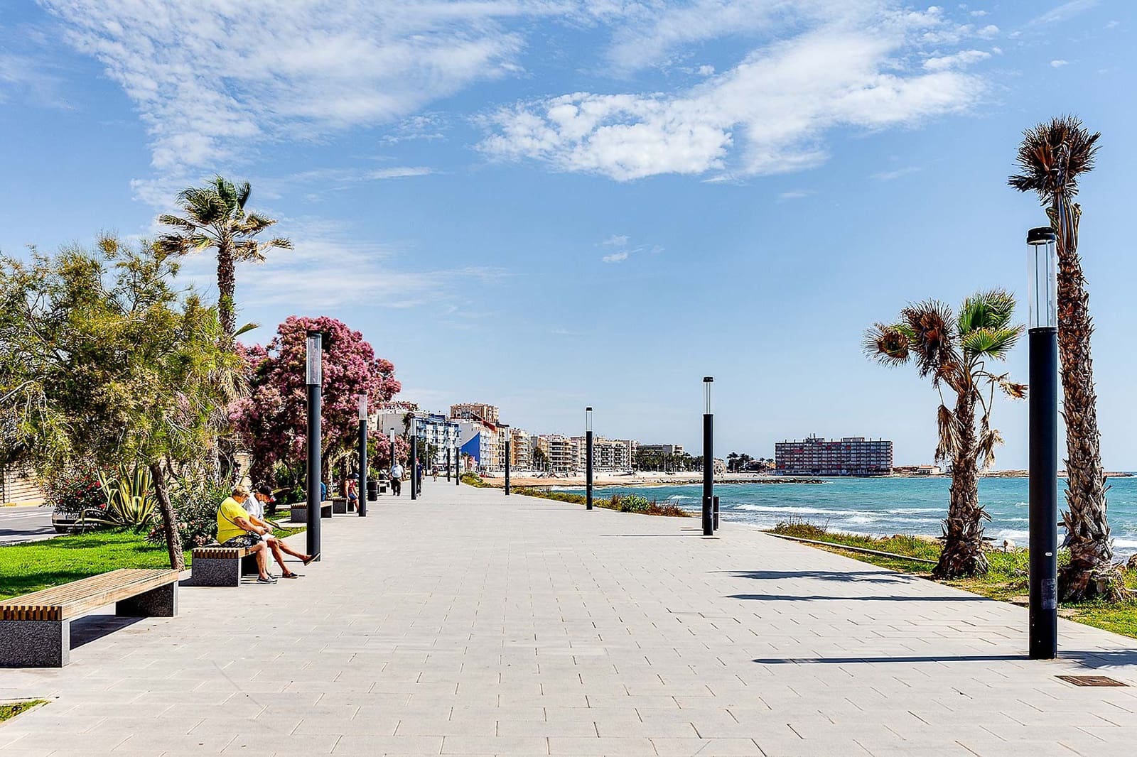 2 soverom Leilighet til salgs i La Mata med svømmebasseng garasje - € 295 000 (Ref: 9961156)