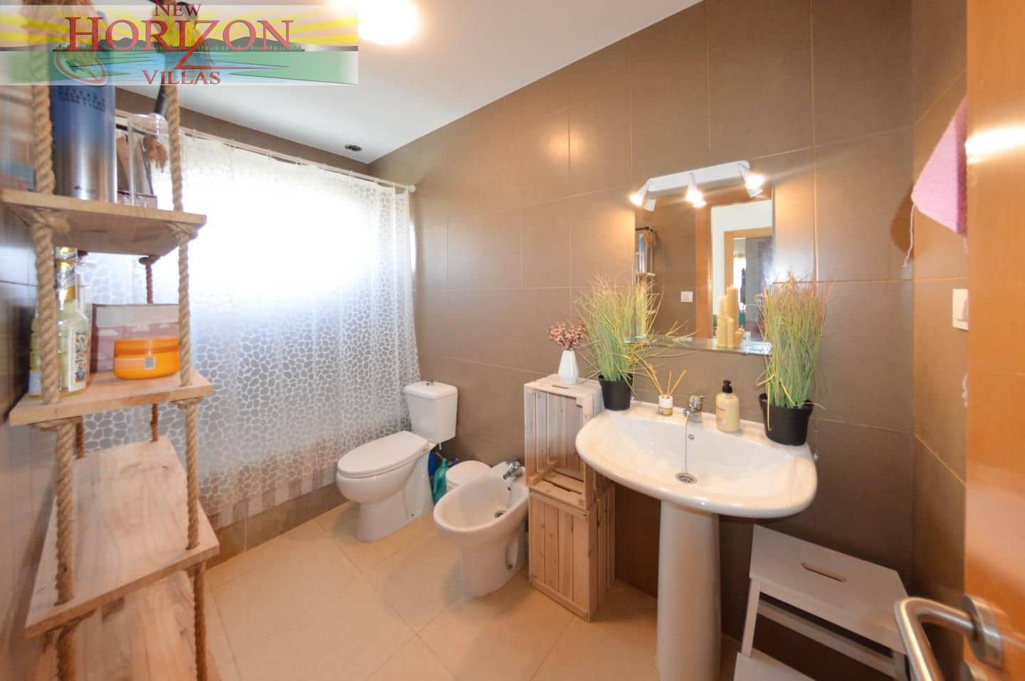 Chalet de 3 habitaciones en Zurgena en venta - 190.000 € (Ref: 10007961)