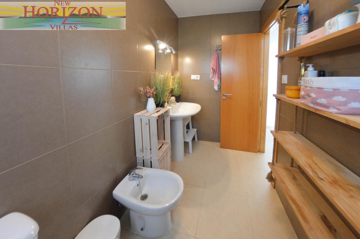 Chalet de 3 habitaciones en Zurgena en venta - 190.000 € (Ref: 10007961)