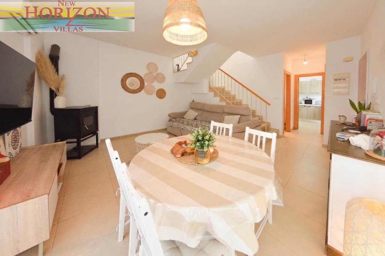 Chalet de 3 habitaciones en Zurgena en venta - 190.000 € (Ref: 10007961)