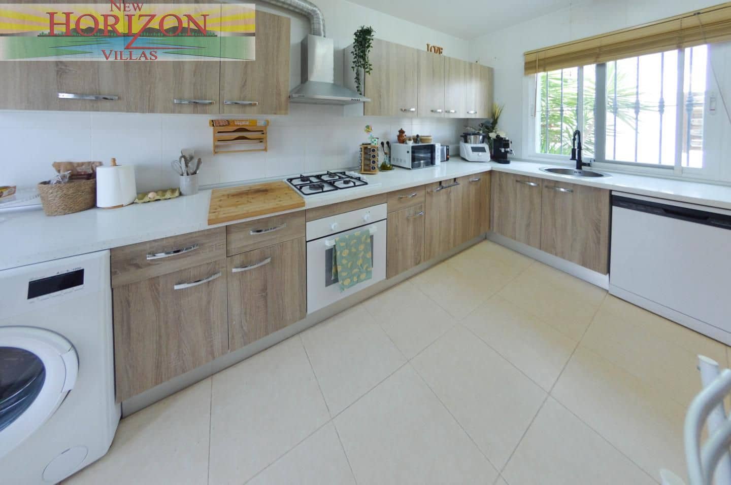 Chalet de 3 habitaciones en Zurgena en venta - 190.000 € (Ref: 10007961)