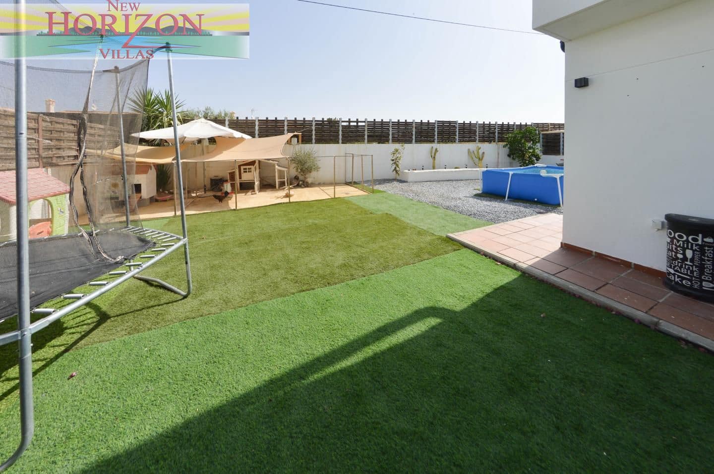 Chalet de 3 habitaciones en Zurgena en venta - 190.000 € (Ref: 10007961)