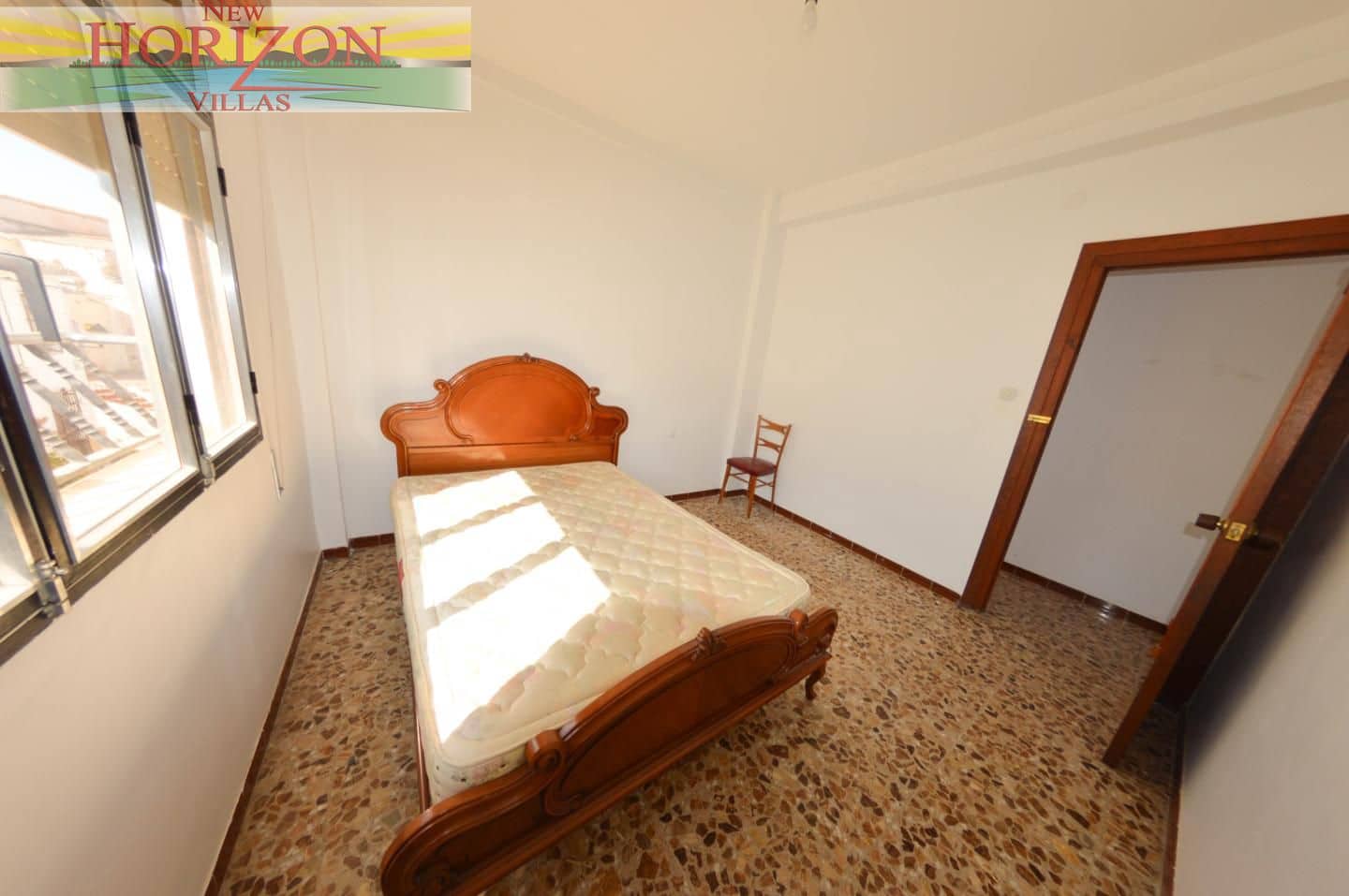 Chalet de 8 habitaciones en Zurgena en venta con garaje - 125.000 € (Ref: 10014314)