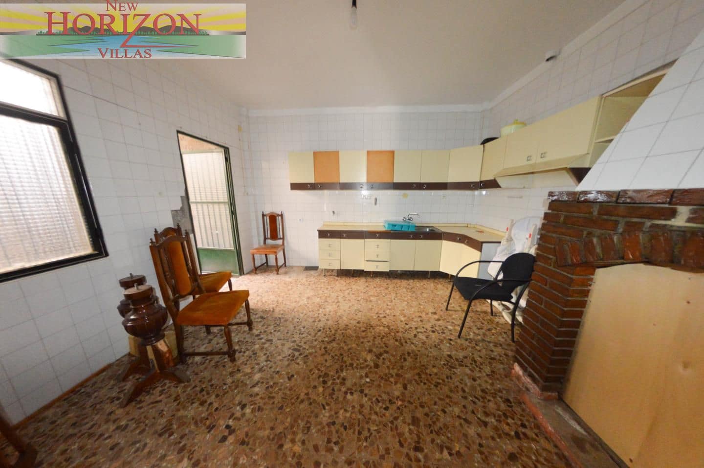 Chalet de 8 habitaciones en Zurgena en venta con garaje - 125.000 € (Ref: 10014314)