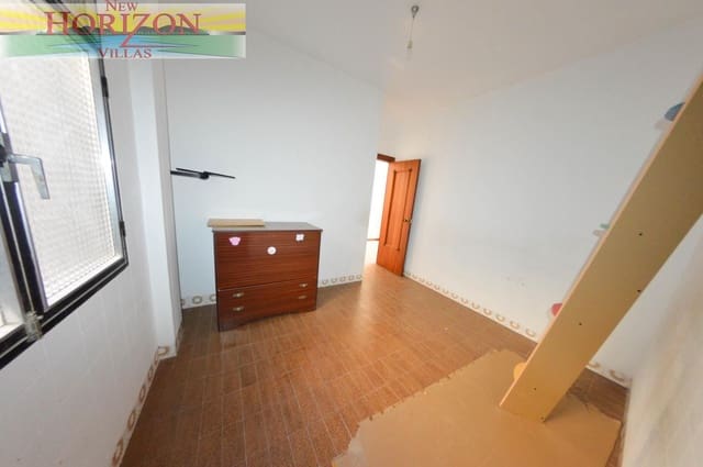 Chalet de 8 habitaciones en Zurgena en venta con garaje - 125.000 € (Ref: 10014314)