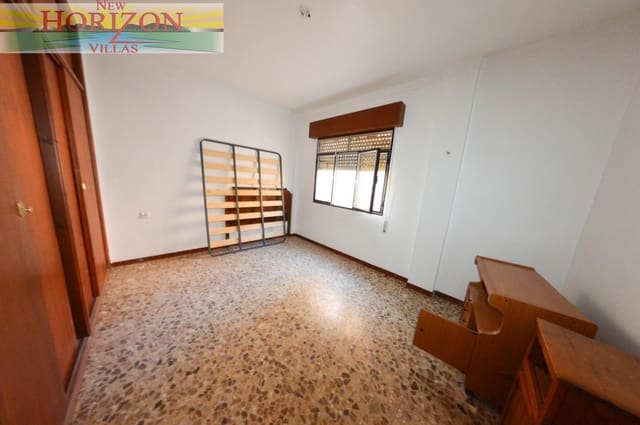 Chalet de 8 habitaciones en Zurgena en venta con garaje - 125.000 € (Ref: 10014314)