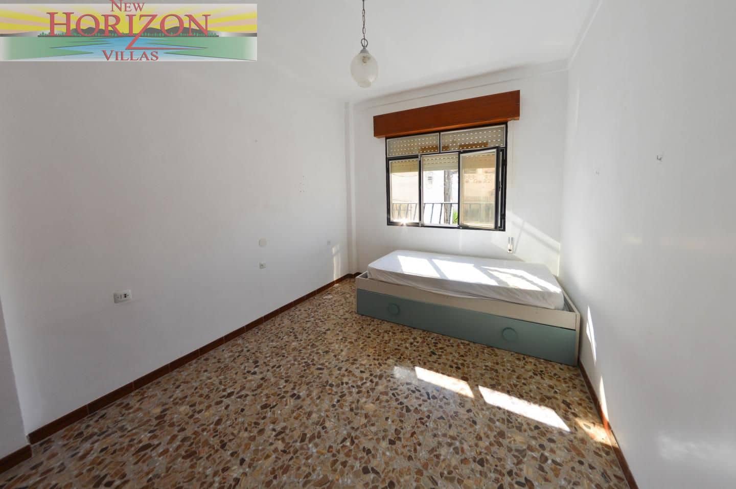 Chalet de 8 habitaciones en Zurgena en venta con garaje - 125.000 € (Ref: 10014314)