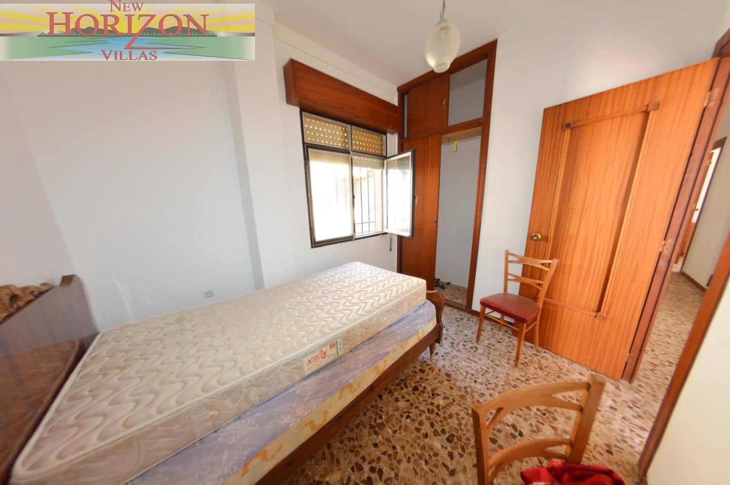 Chalet de 8 habitaciones en Zurgena en venta con garaje - 125.000 € (Ref: 10014314)