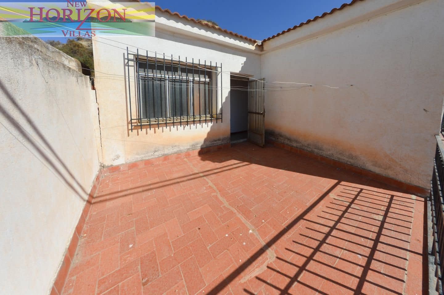 Chalet de 8 habitaciones en Zurgena en venta con garaje - 125.000 € (Ref: 10014314)