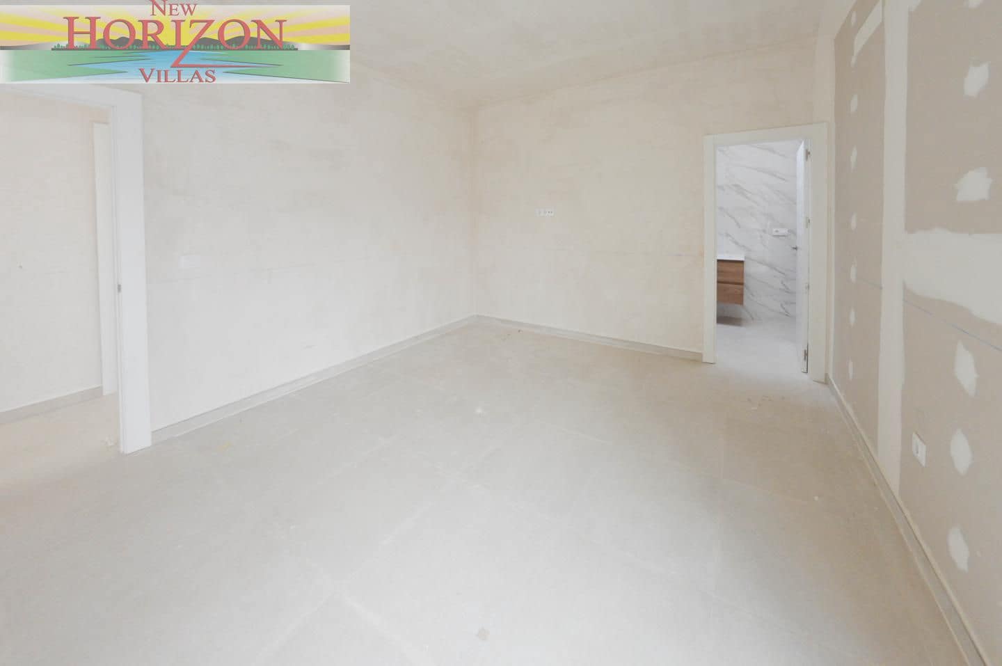 Chalet de 3 habitaciones en La Alfoquia en venta - 175.000 € (Ref: 10014737)