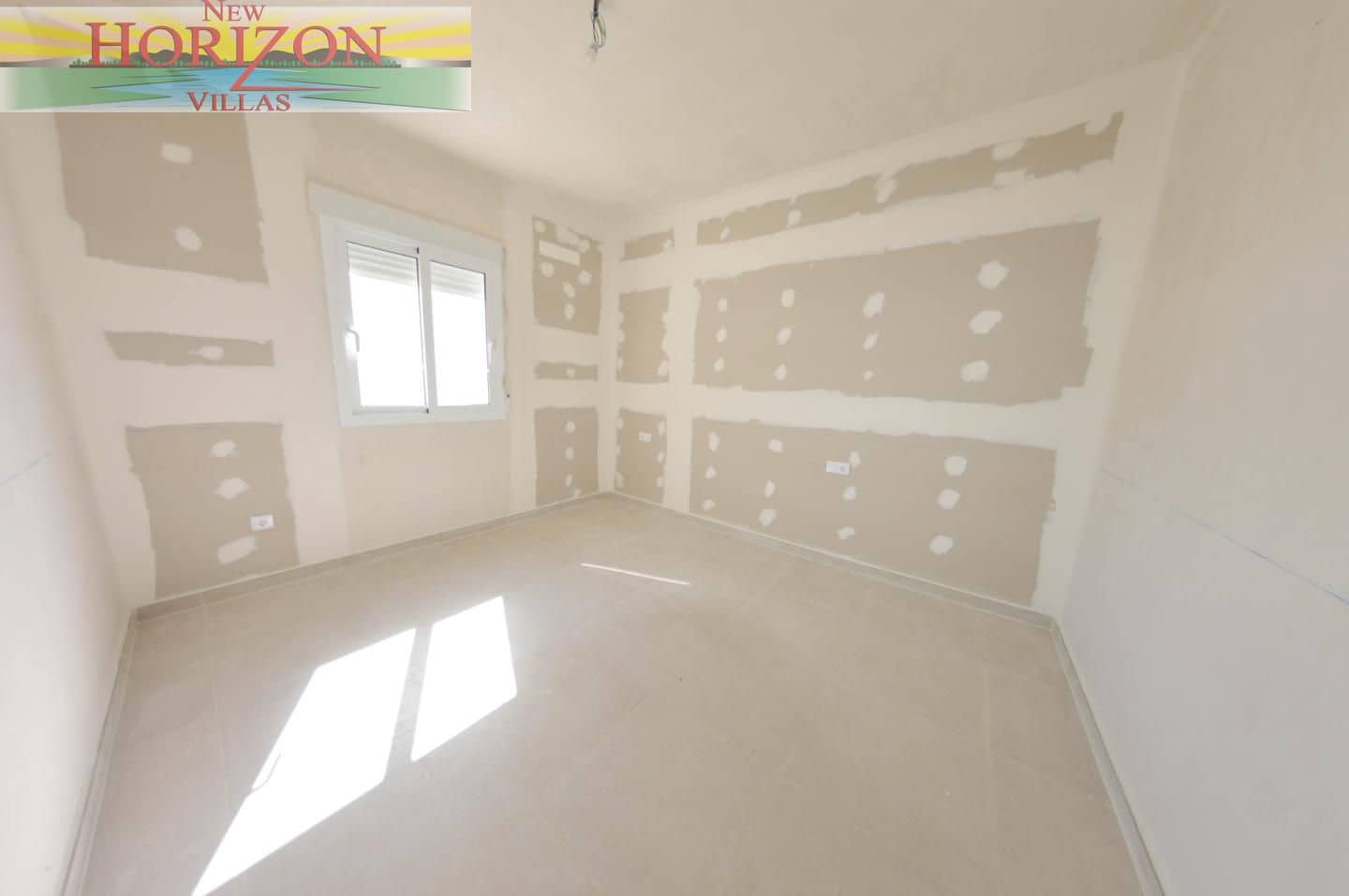 Chalet de 3 habitaciones en La Alfoquia en venta - 175.000 € (Ref: 10014737)