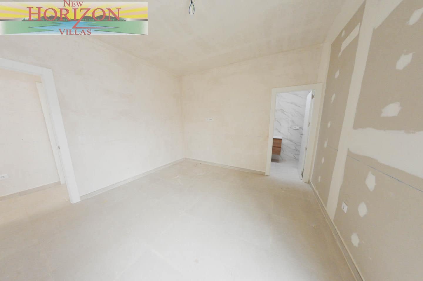 Chalet de 3 habitaciones en La Alfoquia en venta - 175.000 € (Ref: 10014737)