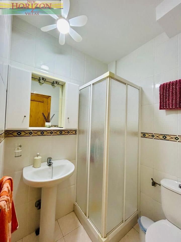 Piso de 3 habitaciones en El Pozo del Esparto en alquiler - 1.000 € (Ref: 10016795)
