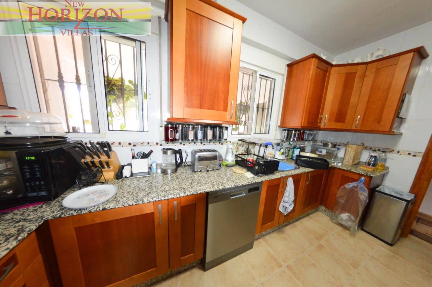 3 sypialnia Willa do wynajęcia w El Cucador z basenem - 900 € (Ref: 10073107)