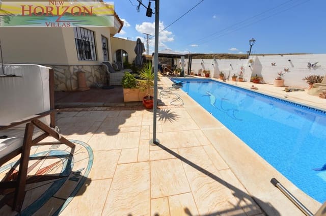 3 sypialnia Willa do wynajęcia w El Cucador, Zurgena z basenem - 900 € (Ref: 10073107)