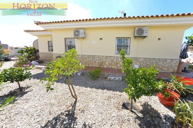 3 sypialnia Willa do wynajęcia w El Cucador, Zurgena z basenem - 900 € (Ref: 10073107)