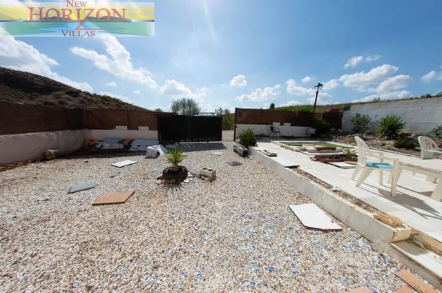 3 soveværelse Finca/Landehus til leje i Zurgena med garage - € 600 (Ref: 10073309)