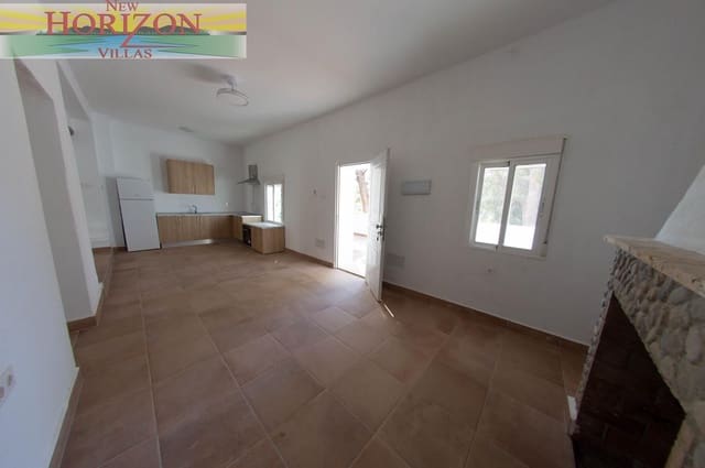2 slaapkamer Villa te huur in Cantoria met garage - € 650 (Ref: 10081645)