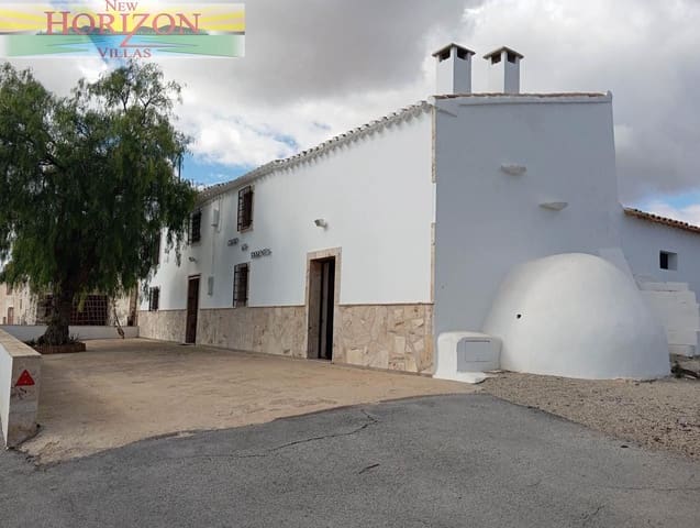 Chalet de 2 habitaciones en Vélez-Rubio en alquiler con garaje - 700 € (Ref: 10102979)