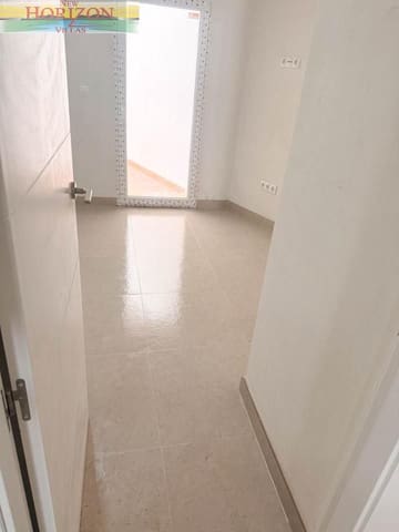 Villa/Maison de 2 chambres à louer à Fines - 650 € (Ref: 10103624)