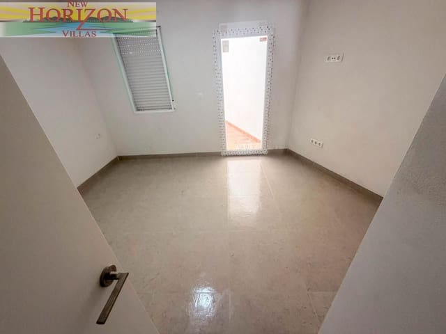 Villa/Maison de 2 chambres à louer à Fines - 650 € (Ref: 10103624)