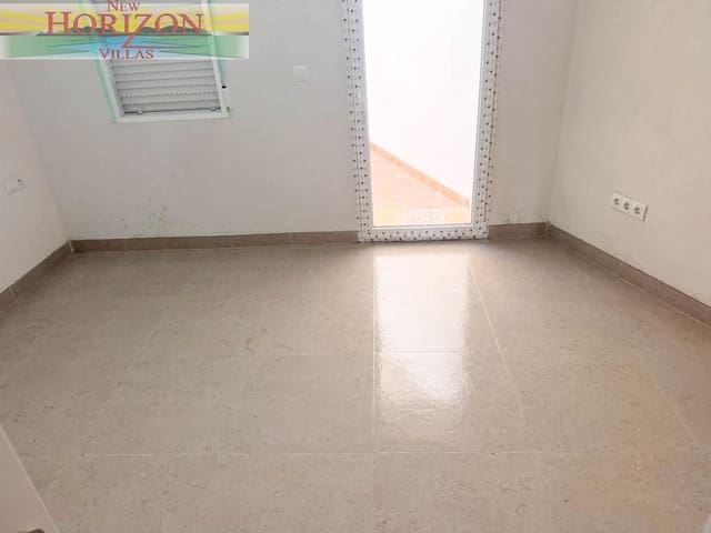 Villa/Maison de 2 chambres à louer à Fines - 650 € (Ref: 10103624)