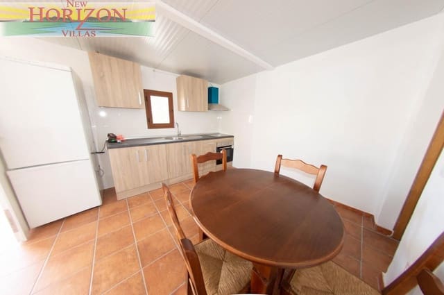 2 bedroom Villa for rent in Cuevas del Almanzora with garage - € 400 (Ref: 10104361)