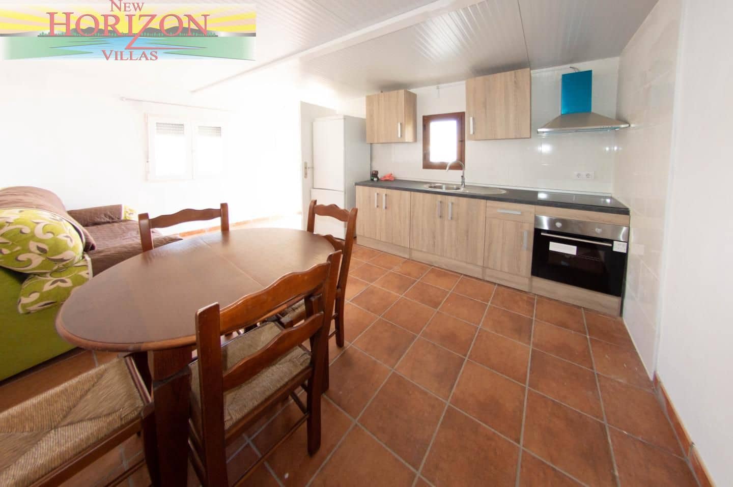 2 bedroom Villa for rent in Cuevas del Almanzora with garage - € 400 (Ref: 10104361)