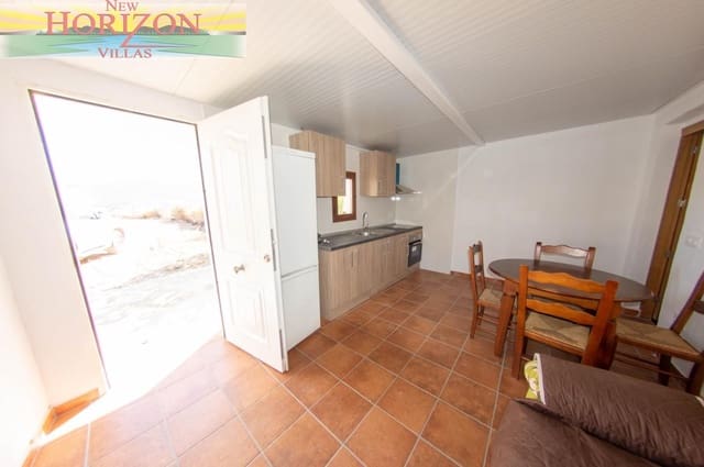 2 bedroom Villa for rent in Cuevas del Almanzora with garage - € 400 (Ref: 10104361)