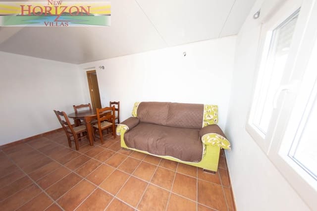 2 bedroom Villa for rent in Cuevas del Almanzora with garage - € 400 (Ref: 10104361)