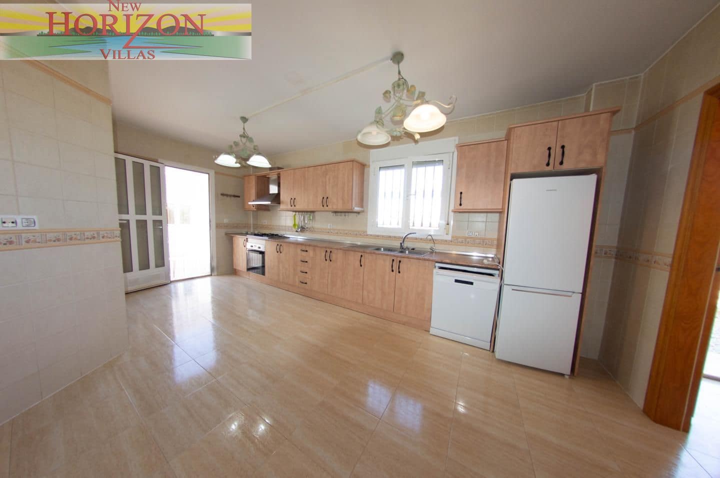 3 sypialnia Willa do wynajęcia w Zurgena z basenem garażem - 950 € (Ref: 10118204)